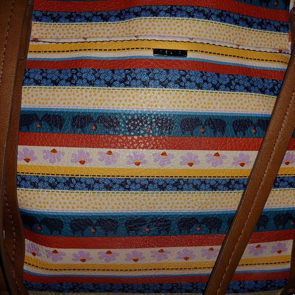 Relic Purse - Picture 2 of 8
